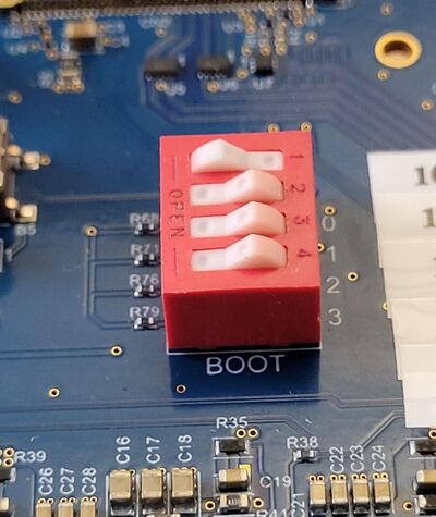 STM32MP257x-EV1 boot switches microSD card.jpg